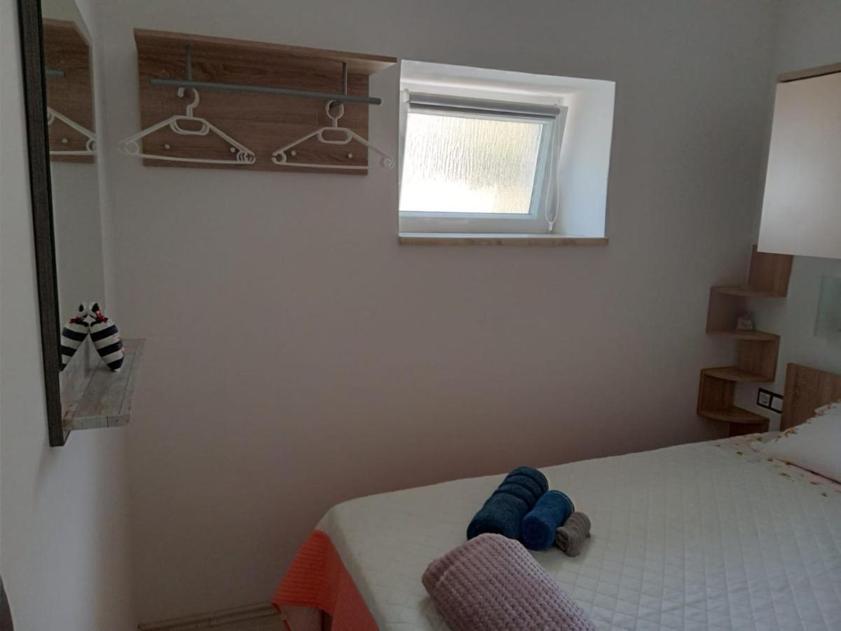 Kastelanic apartman Brbinj Bagian luar foto